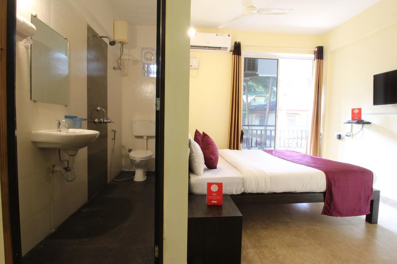 Oyo 10385 Hotel Nirmala Vilas Candolim Extérieur photo